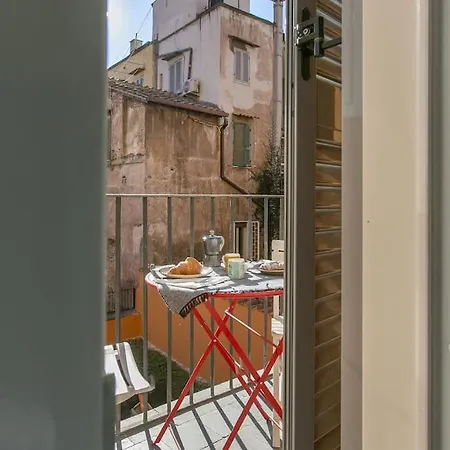 Апартаменты C M Fori Imperiali *