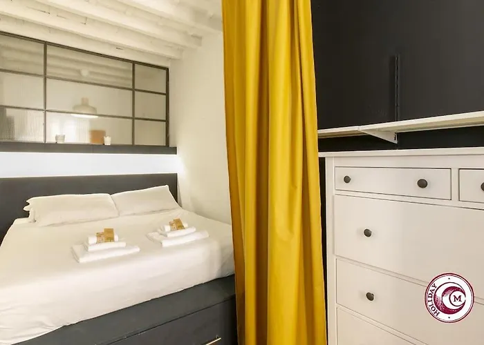 C M Fori Imperiali Апартаменты